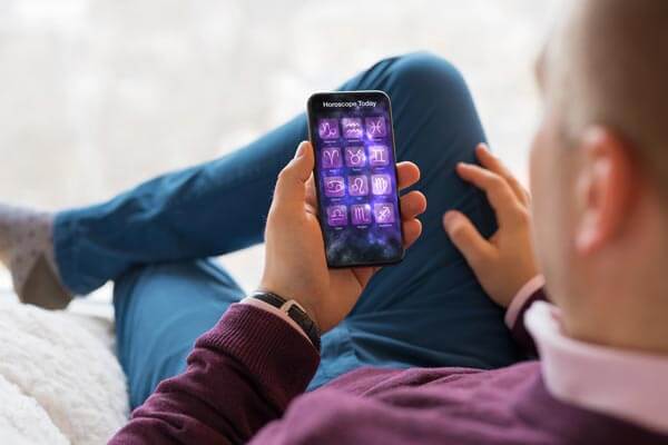 Astrologia Online, Qualquer Pessoa Pode Fazer Uma Consulta a Distancia